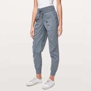 Lululemon Dance Studio Jogger in steam blue Womens size 8